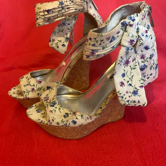 Wedges - Picture 2 of 2